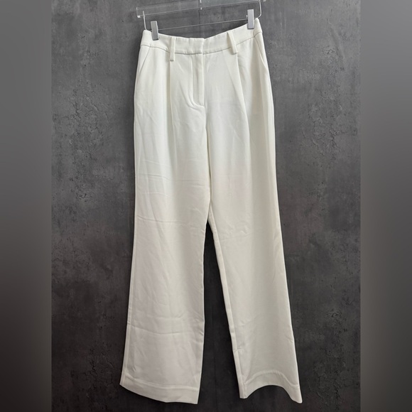 Reformation Pants - Reformation Ivory Pants Trousers size 4 B690